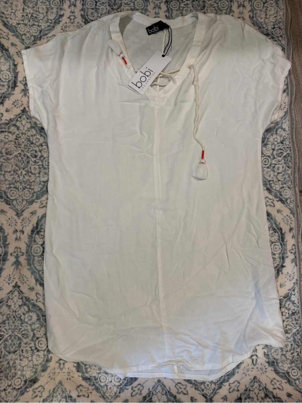 bobi White Short Sleeve V-Neck Tunic with Tassel Tie Detail